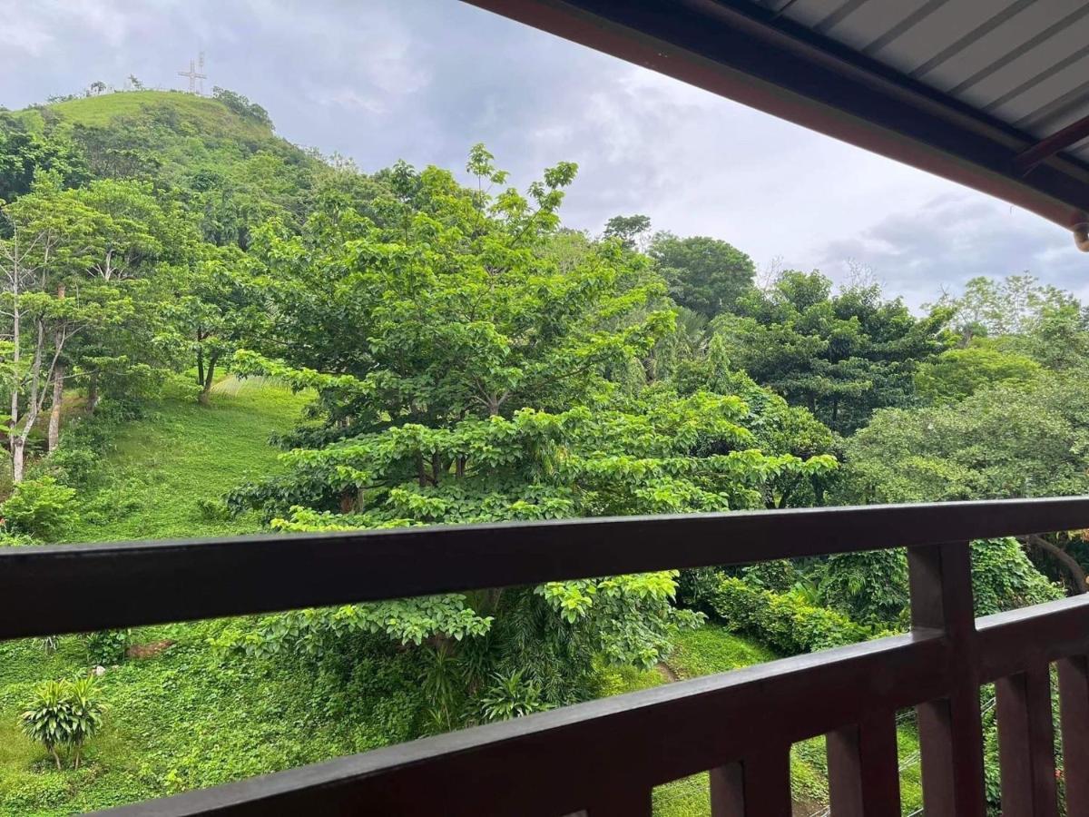 Mountain View Garden Inn โกรอน ภายนอก รูปภาพ