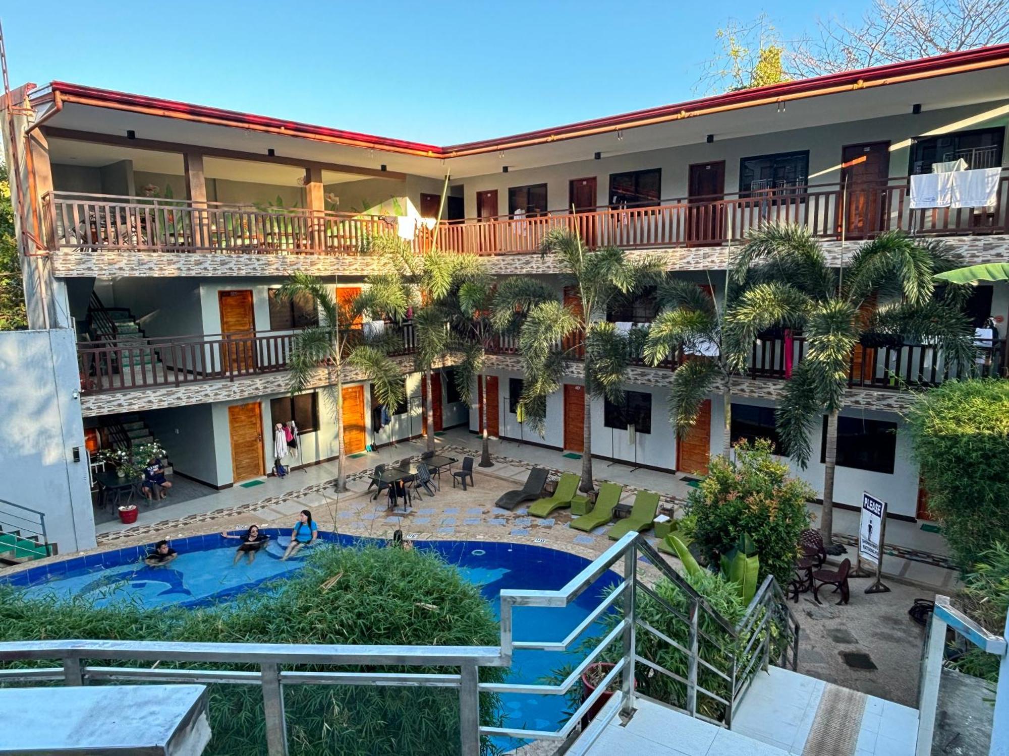 Mountain View Garden Inn โกรอน ภายนอก รูปภาพ